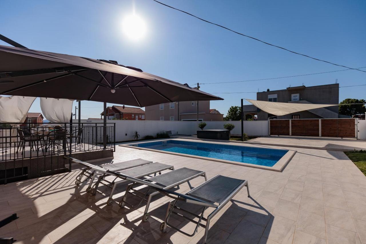 Villa Family And Friends Private Heated Pool With Jacuzzi Zadar Exterior foto